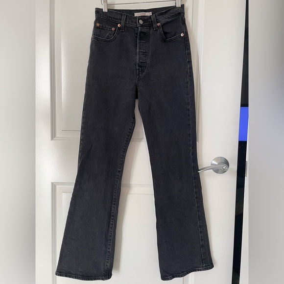 Levi’s Original Ribcage Bootcut Jeans - W 26 / L 31 - Black Lake (Washed Black) - Picture 2 of 10